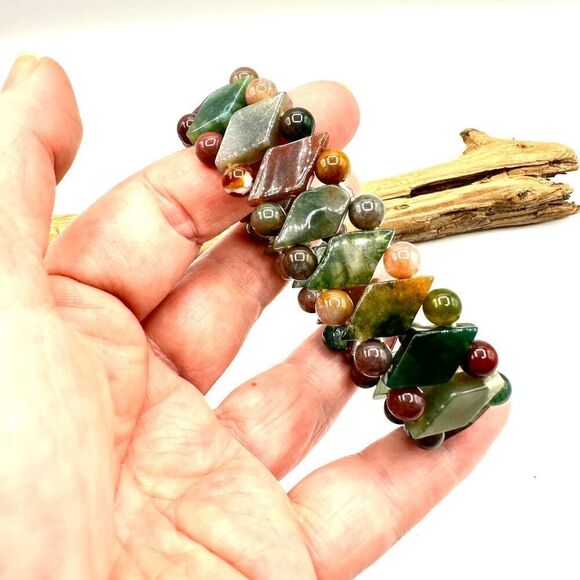 Polished Natural Stone Multicolored Agate Stretch Bracelet - Picture 4 of 6